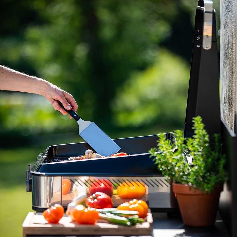 ENO Plancha Gaz ENOSIGN 65 Noir & inox avec Capot-8 pers – Image 4